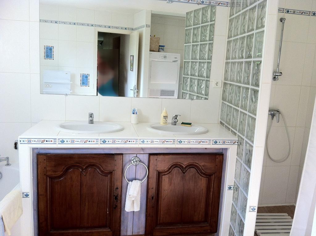 Gite La Maison De La Pimpine Lignan De Bordeaux Zimmer foto